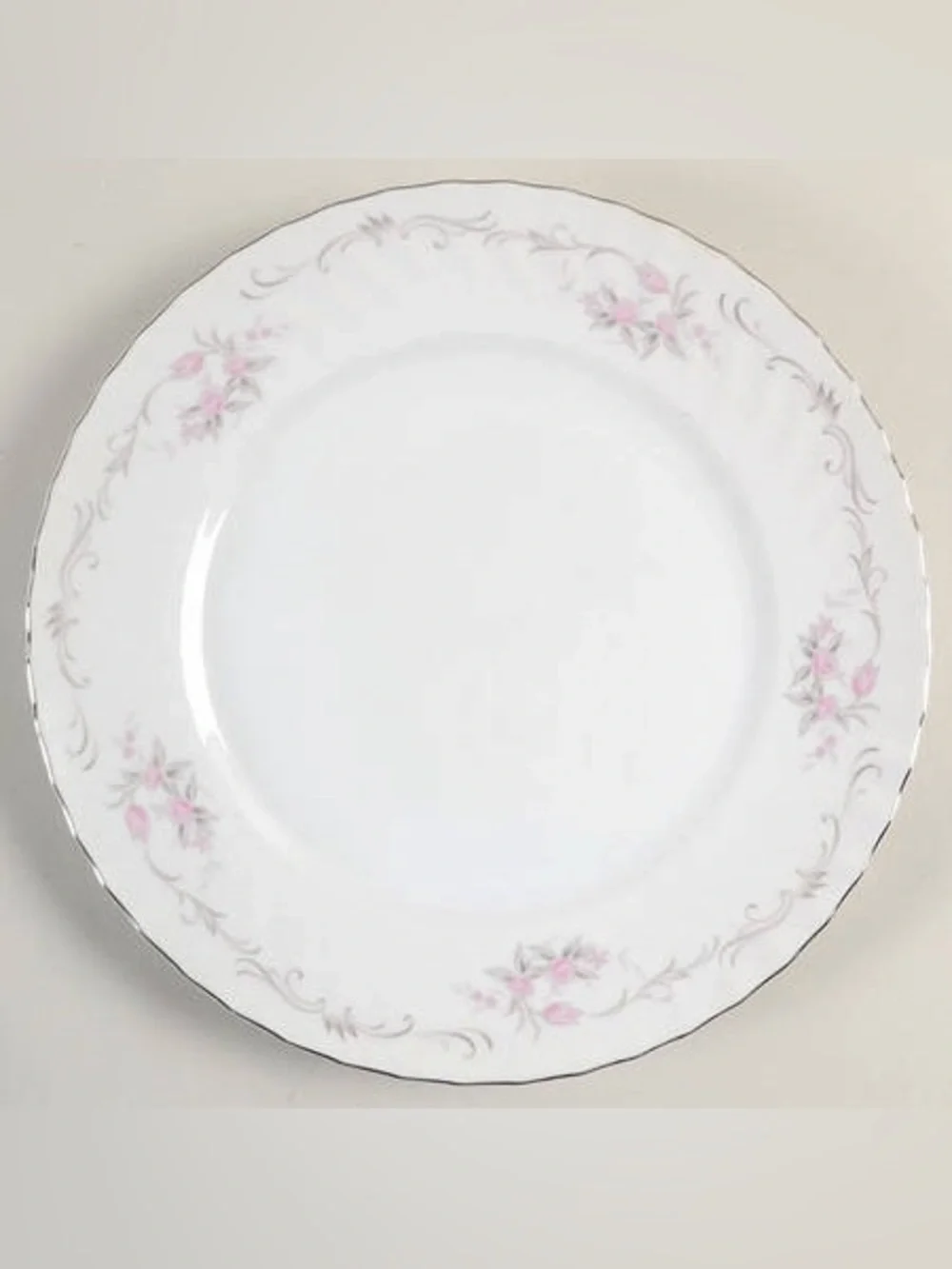 Vintage Gold Standard GST1 Scalloped Dinner Plate